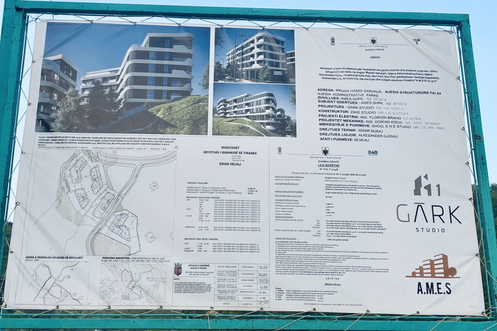 Kompleks me godina banimi dhe sherbimi me parkim nen toke ne rrugen Hamdi Garunja, Liqeni i Thate, Tirane